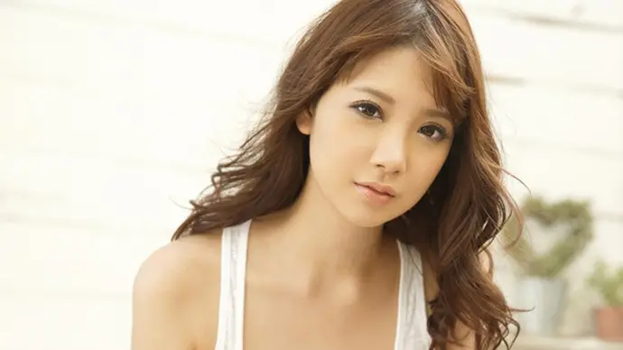 Rara Anzai Japanese pornstar portrait